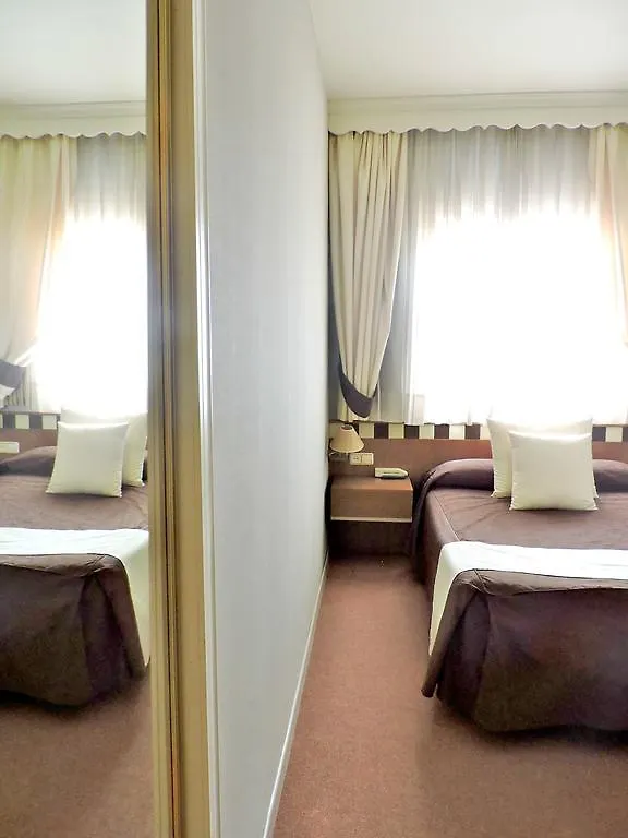 Hotel Las Yucas Atarfe 2*,  Espagne